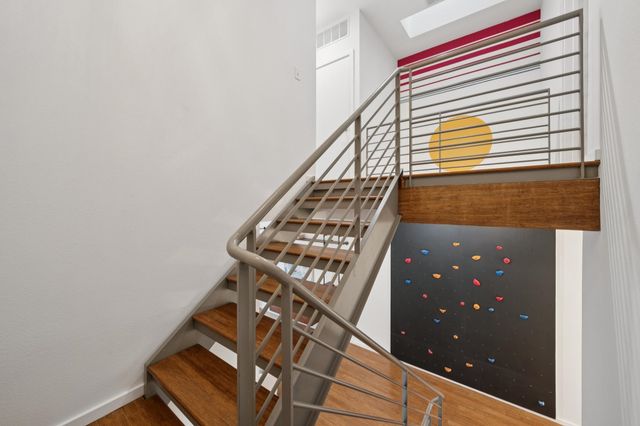 4067 Shafter Ave, Oakland, CA 94609