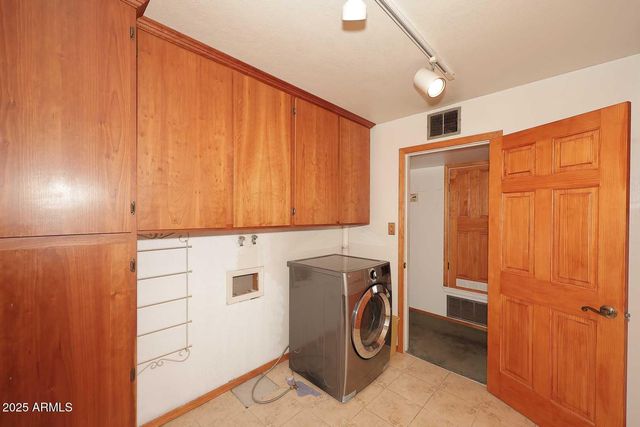 3412 W BUTLER Drive, Phoenix, AZ 85051