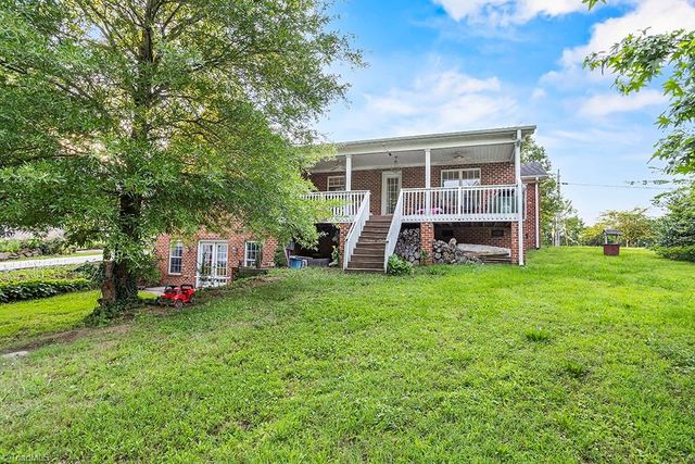 242 Hasty School Road, Thomasville, NC 27360