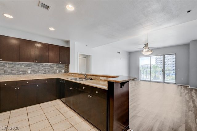 8255 South Las Vegas Boulevard 315, Las Vegas, NV 89123