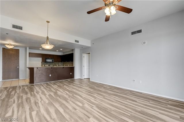 8255 South Las Vegas Boulevard 315, Las Vegas, NV 89123
