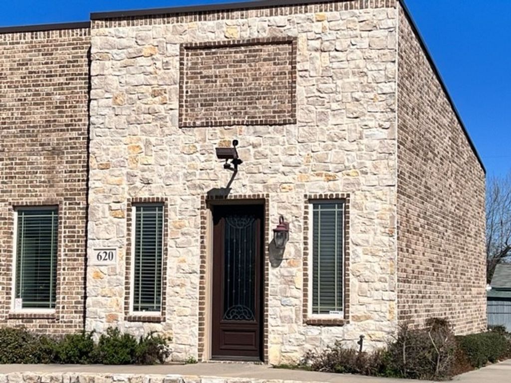 620 E Lamar Street, Royse City, TX 75189