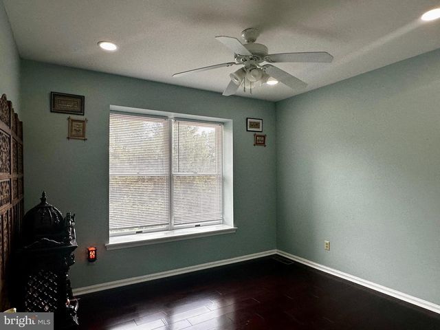 25 KNIGHT DR, Plainsboro, NJ 08536