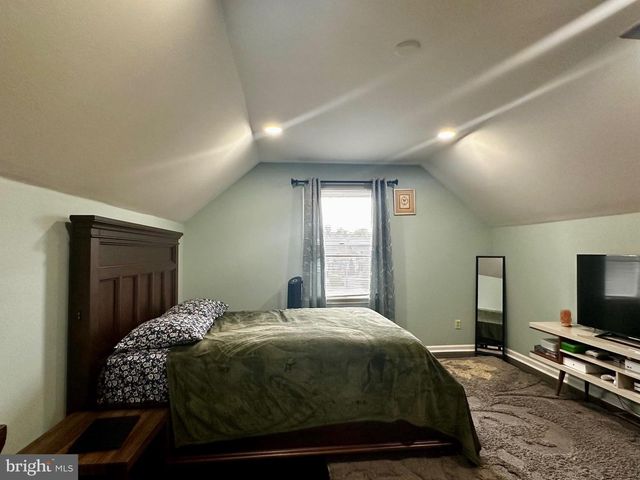 25 KNIGHT DR, Plainsboro, NJ 08536