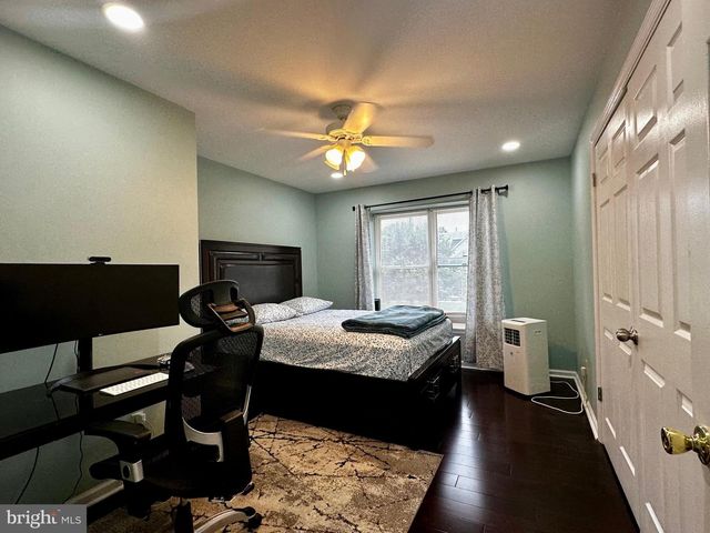 25 KNIGHT DR, Plainsboro, NJ 08536