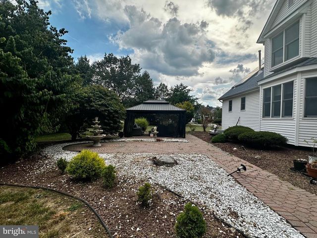 25 KNIGHT DR, Plainsboro, NJ 08536