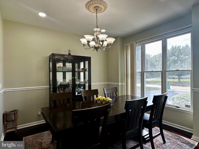 25 KNIGHT DR, Plainsboro, NJ 08536