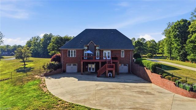 4250 Dodgetown Road, Walnut Cove, NC 27052