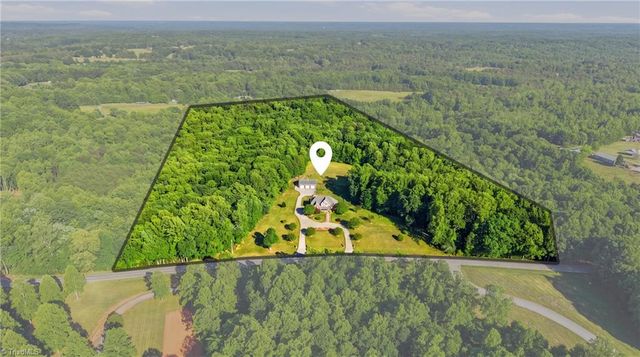 4250 Dodgetown Road, Walnut Cove, NC 27052