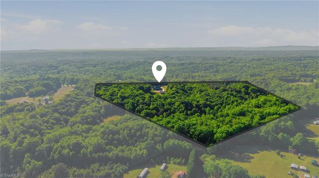 4250 Dodgetown Road, Walnut Cove, NC 27052
