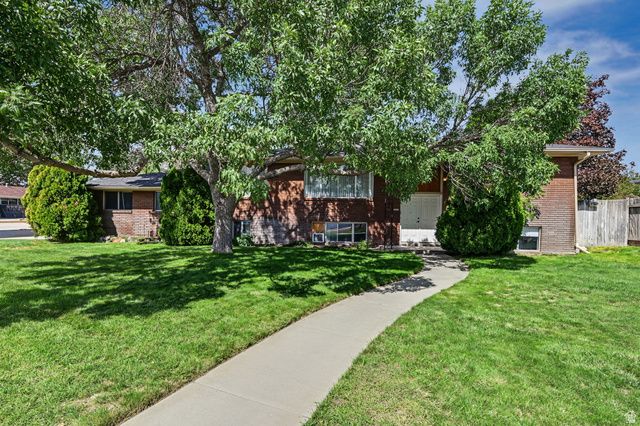 1390 W MARINWOOD AVE, Taylorsville, UT 84123