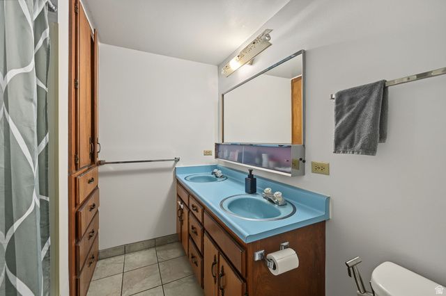 1390 W MARINWOOD AVE, Taylorsville, UT 84123