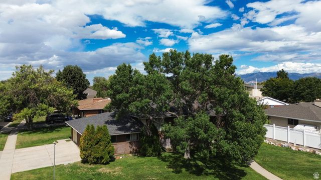 1390 W MARINWOOD AVE, Taylorsville, UT 84123
