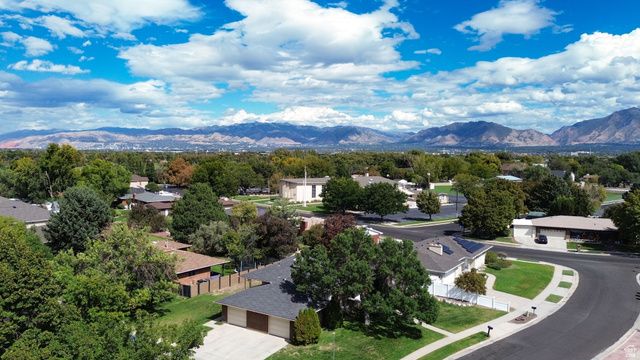 1390 W MARINWOOD AVE, Taylorsville, UT 84123