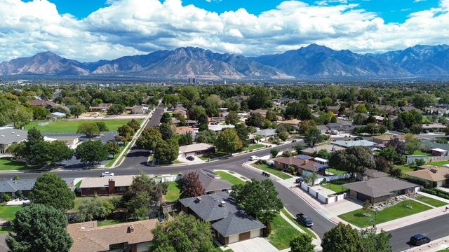 1390 W MARINWOOD AVE, Taylorsville, UT 84123