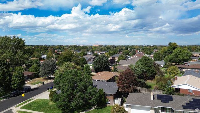 1390 W MARINWOOD AVE, Taylorsville, UT 84123