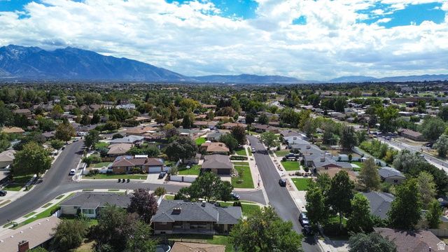 1390 W MARINWOOD AVE, Taylorsville, UT 84123