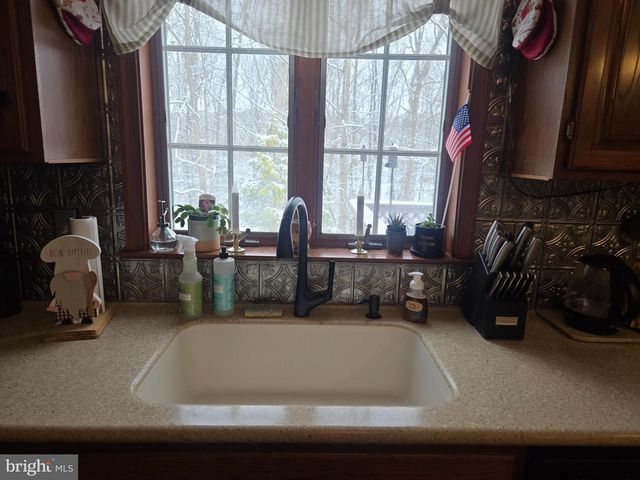 3 WHITE OAK DR, Fleetwood, PA 19522