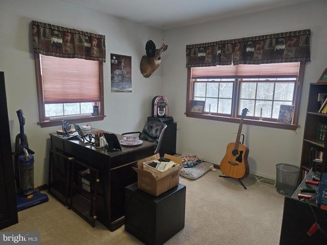 3 WHITE OAK DR, Fleetwood, PA 19522