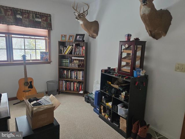 3 WHITE OAK DR, Fleetwood, PA 19522