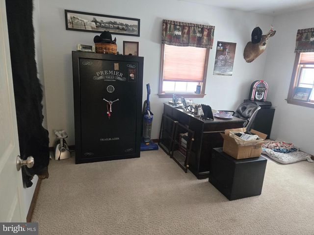 3 WHITE OAK DR, Fleetwood, PA 19522