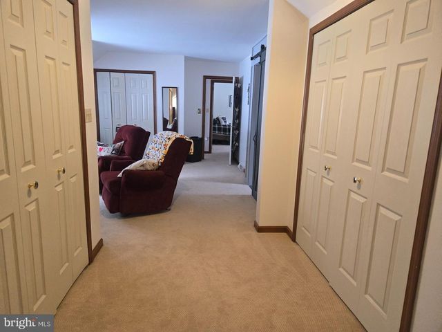 3 WHITE OAK DR, Fleetwood, PA 19522