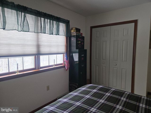 3 WHITE OAK DR, Fleetwood, PA 19522