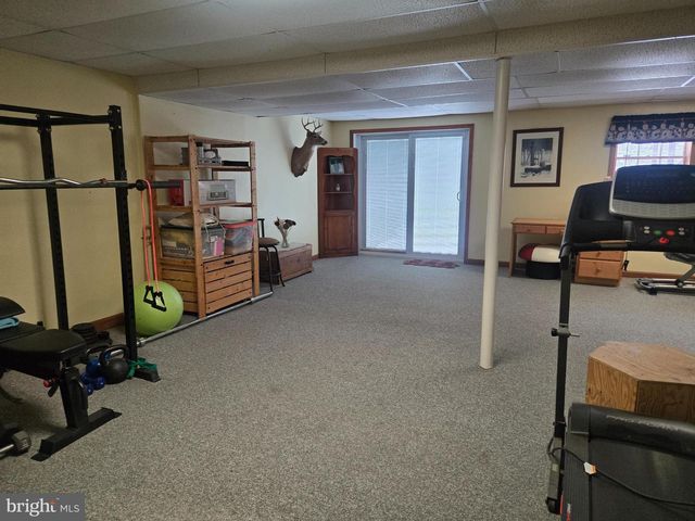 3 WHITE OAK DR, Fleetwood, PA 19522