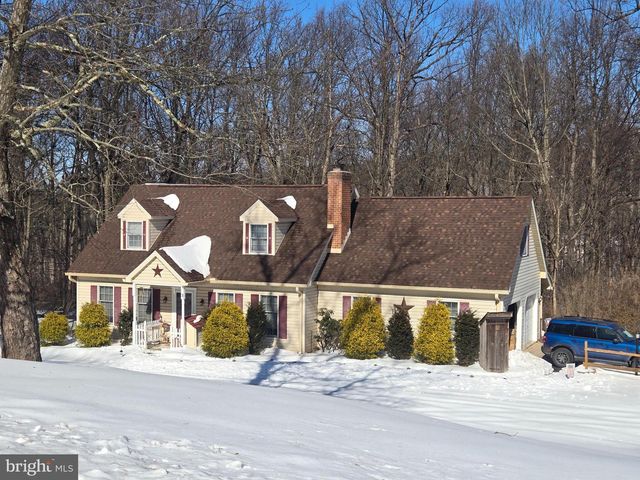 3 WHITE OAK DR, Fleetwood, PA 19522