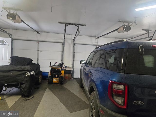 3 WHITE OAK DR, Fleetwood, PA 19522