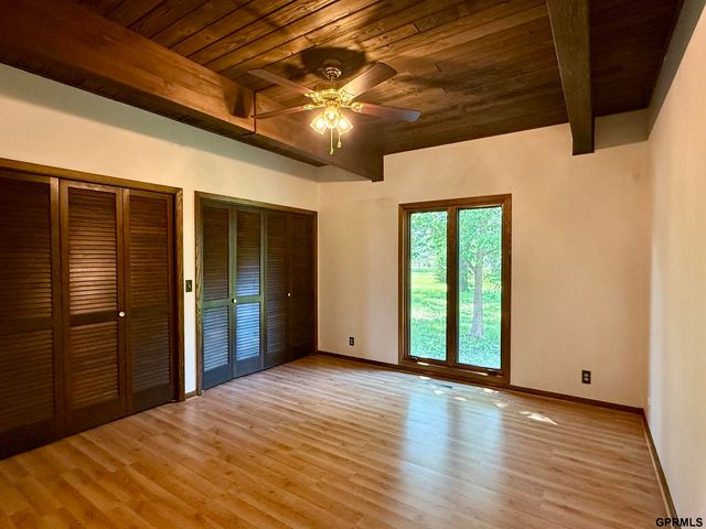 2950 Forestview Circle, Lincoln, NE 68522