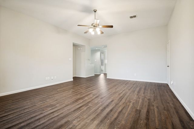 5240 Lake Grove Drive, Grand Prairie, TX 75052