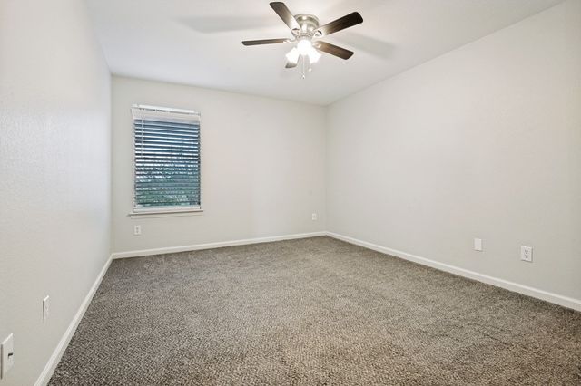 5240 Lake Grove Drive, Grand Prairie, TX 75052
