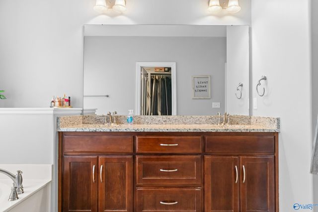 124 Stonecroft Drive, Madison, AL 35757