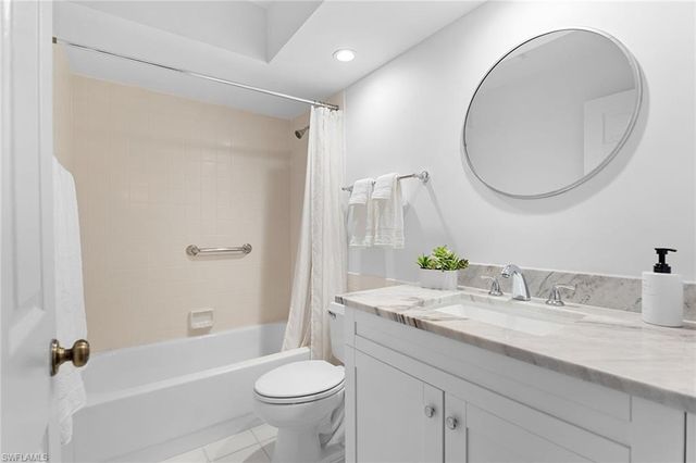 589 Serendipity DR 589, Naples, FL 34108