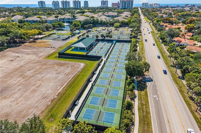 589 Serendipity DR 589, Naples, FL 34108