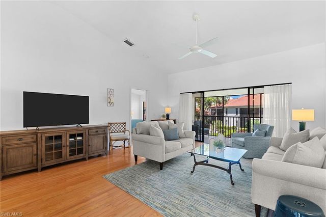 589 Serendipity DR 589, Naples, FL 34108