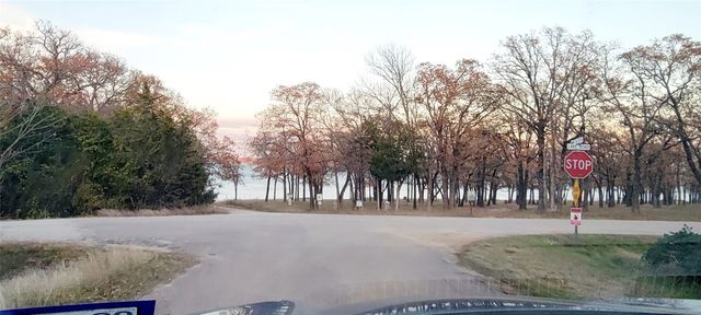 1963 Hillcrest Circle, Gordonville, TX 76245