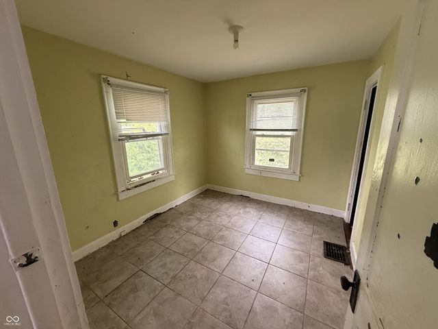 2964 E 42nd Street, Indianapolis, IN 46205