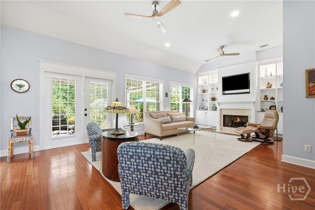 33 Lake Heron Court W, Pooler, GA 31322