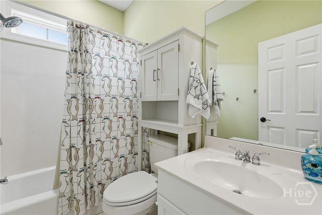 33 Lake Heron Court W, Pooler, GA 31322