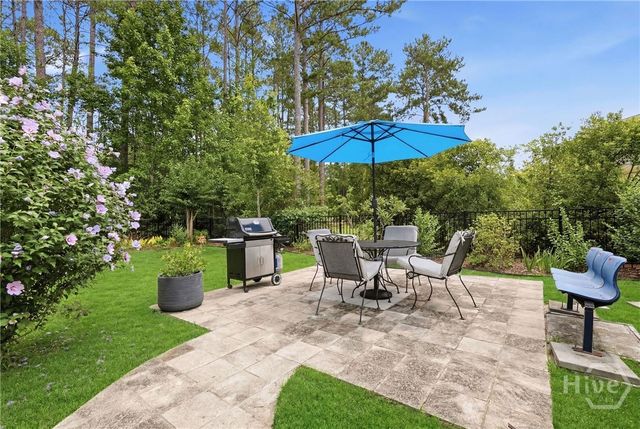 33 Lake Heron Court W, Pooler, GA 31322