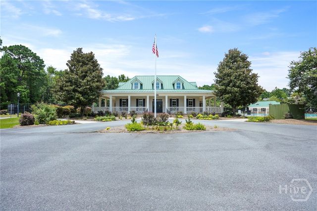 33 Lake Heron Court W, Pooler, GA 31322