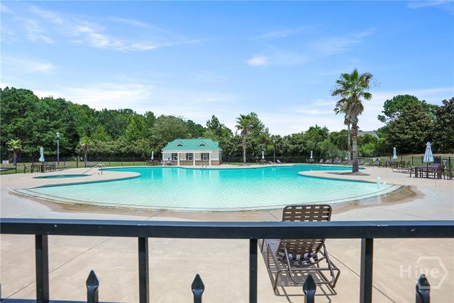 33 Lake Heron Court W, Pooler, GA 31322