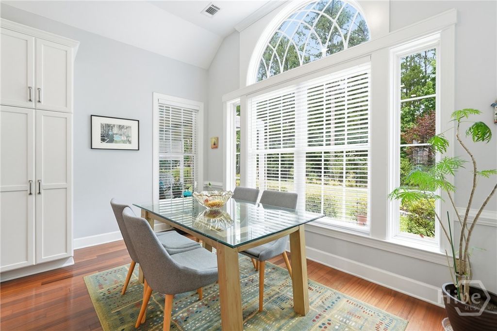 Image 18 of property listing at 33 Lake Heron Court W, Pooler, GA 31322
