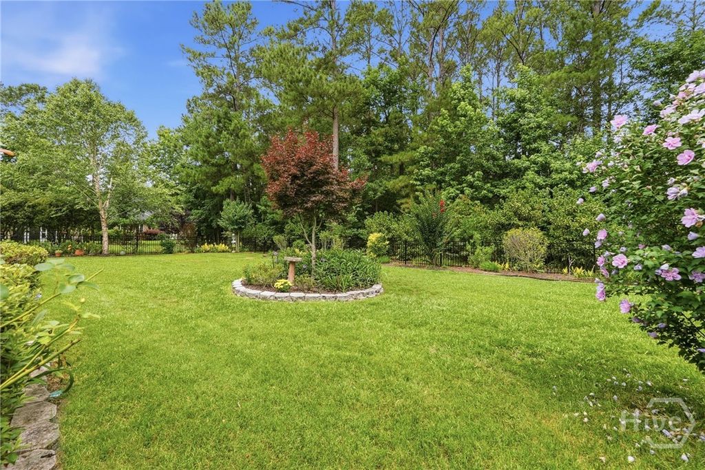 Image 42 of property listing at 33 Lake Heron Court W, Pooler, GA 31322