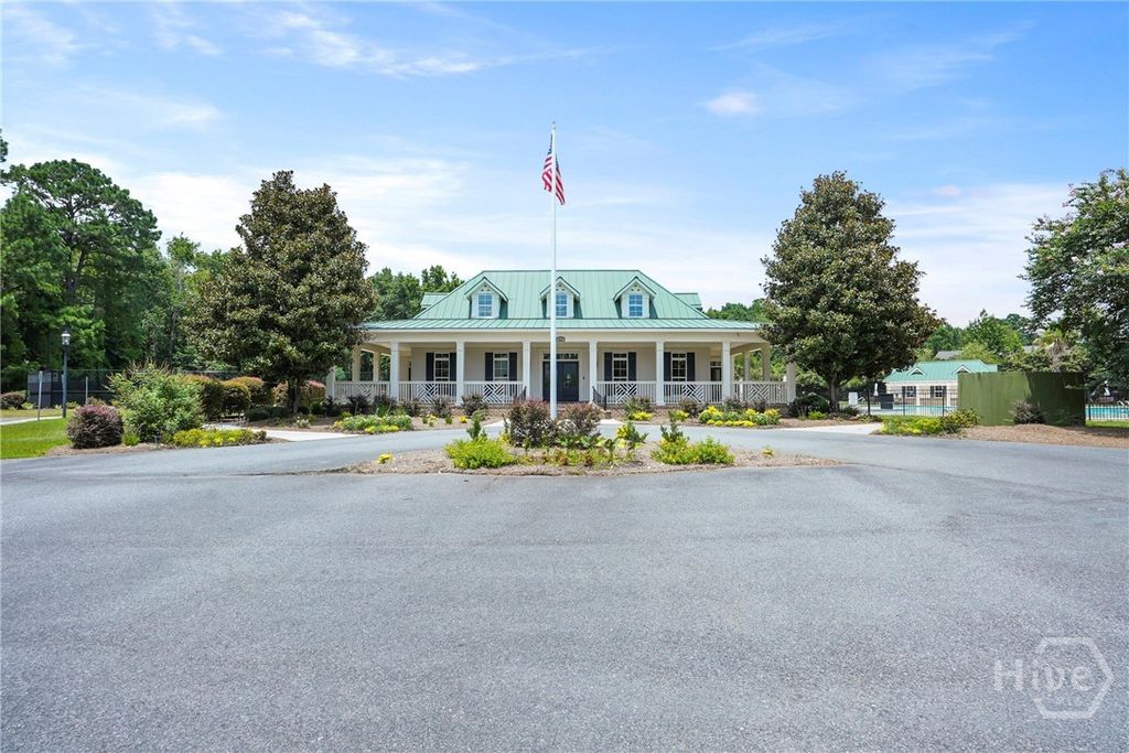 Image 45 of property listing at 33 Lake Heron Court W, Pooler, GA 31322