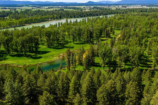 560 Windfield Lane, Columbia Falls, MT 59912