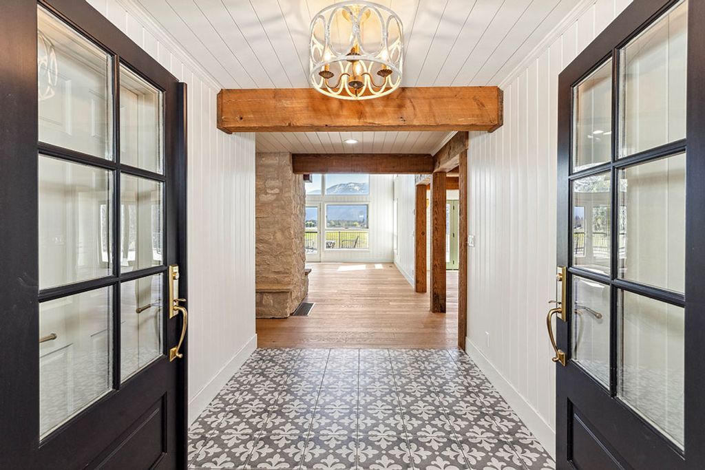 560 Windfield Lane, Columbia Falls, MT 59912 photo 5