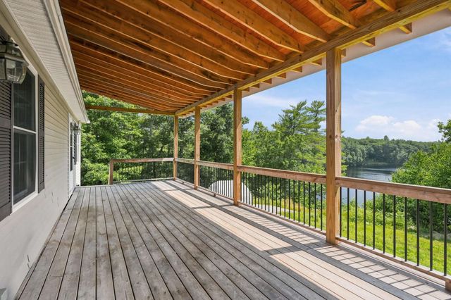 17 Vista Way, Barrington, NH 03825
